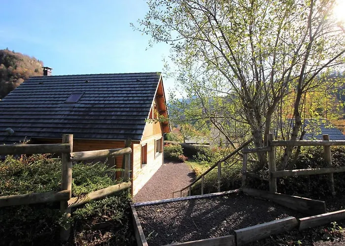 Spacieux 3* Avec Parking Et Wifi Au Dore - Fr-1-608-106 *